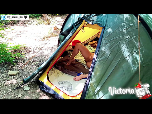 ❤️ Op kamera verfilm Passievolle ruk vreemdeling in 'n tent ❤️❌ Porno by porn af.porngifer.ru