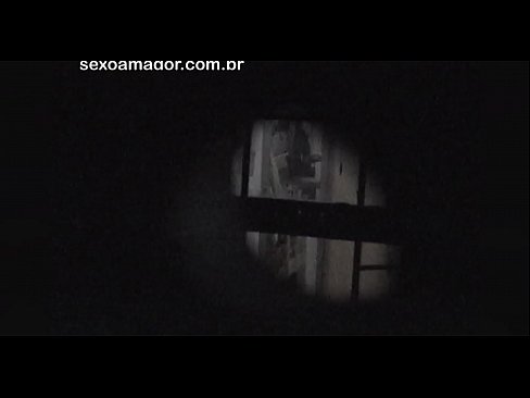 ❤️ Blondie word in die geheim video-opgeneem deur 'n buurtvoyeur wat agter hol bakstene versteek is ❤️❌ Porno by porn af.porngifer.ru